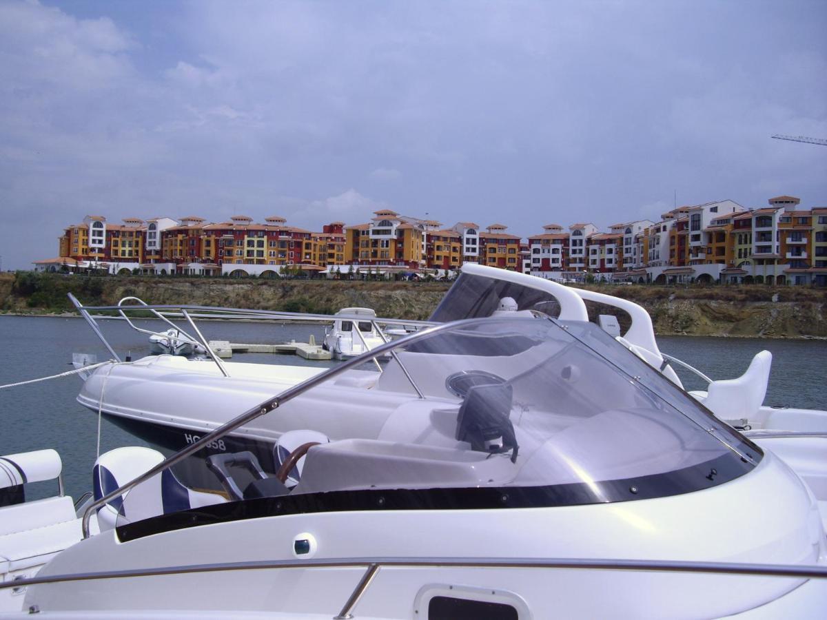 Apartment Studio Deluxe Marina Cape 4 Stars Resort 33 5 Aheloy Exterior photo